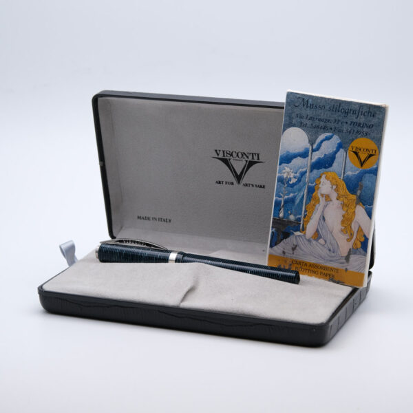 VI0028 - Visconti - Wall Street Blue - Collectible fountain pens & more -1-3