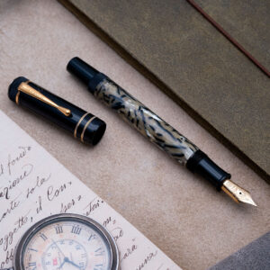 MB0600 - Montblanc - Writers Edition Oscar Wilde - Collectible fountain pens & more-1-3