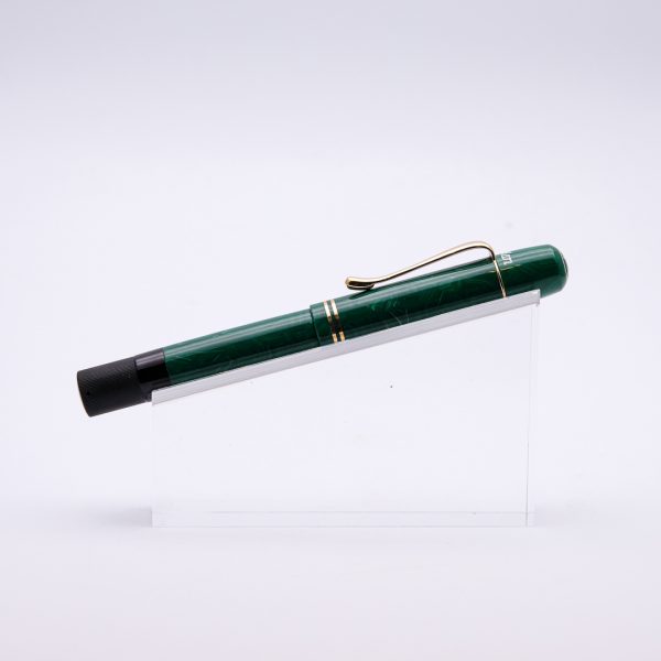 PE0026 - Pelikan - 1935 Limited Edition green pens fountain pen & More