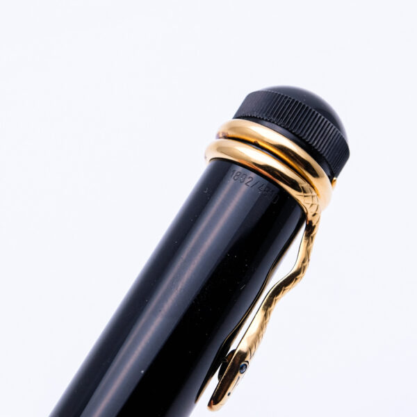 MB0322 - Montblanc - Writers Edition Agatha Christie 4810 - Collectible fountain pen and more-1