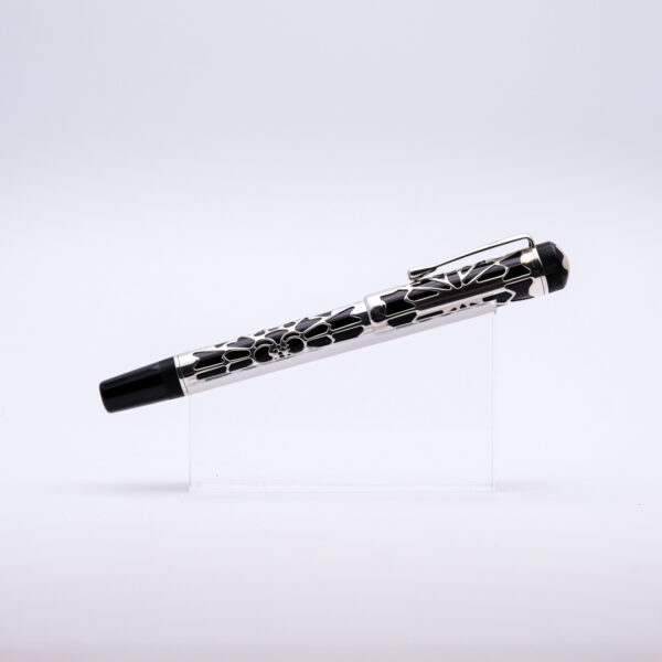 MB0327 - Montblanc - Octavian 4810- Collectible pens - Collectible fountain pen and more-1