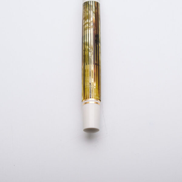 PE0055 - Pelikan - Souveran M400 light tortoise-striped - Collectible fountain pens & more -1