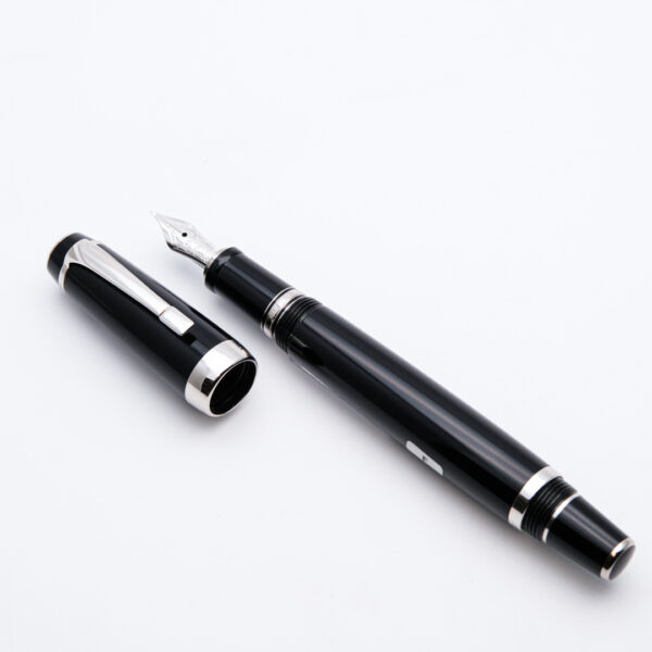 MB0391 - Montblanc - Boheme fixed nib - Collectible fountain pens & more