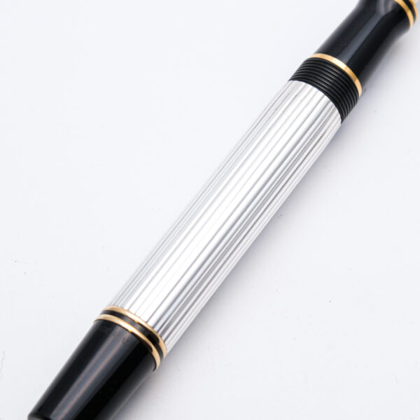 PK0050 - Parker - Duofold Centennial Silver - Collectible fountain pens & more -1