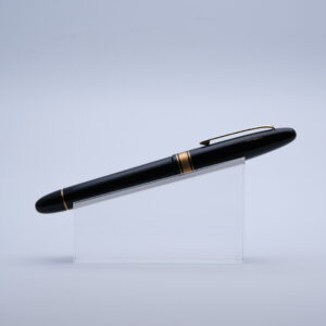 OM0106 - Omas - Ogiva Black - Collectible fountain pens & more -1-3
