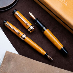 AU0055 - Aurora - Sole - Collectible fountain pens & more-2